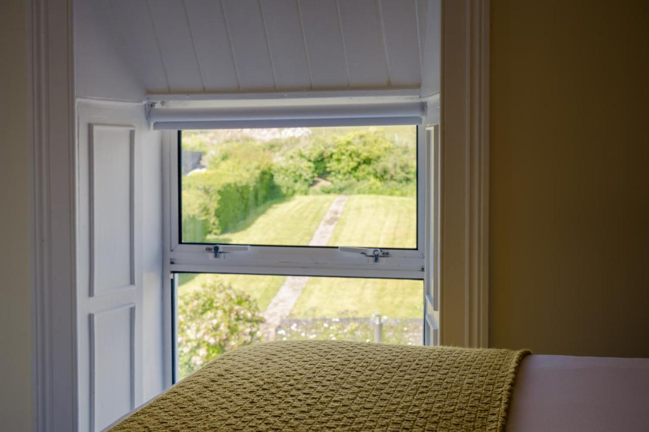 The Waterfront (Adults Only) Hotel Dingle Bagian luar foto