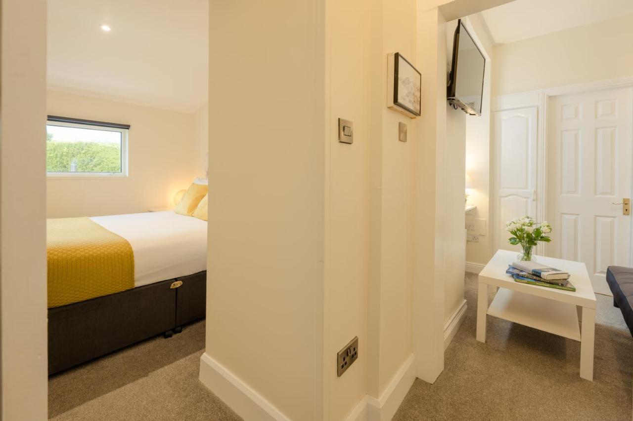 The Waterfront (Adults Only) Hotel Dingle Bagian luar foto