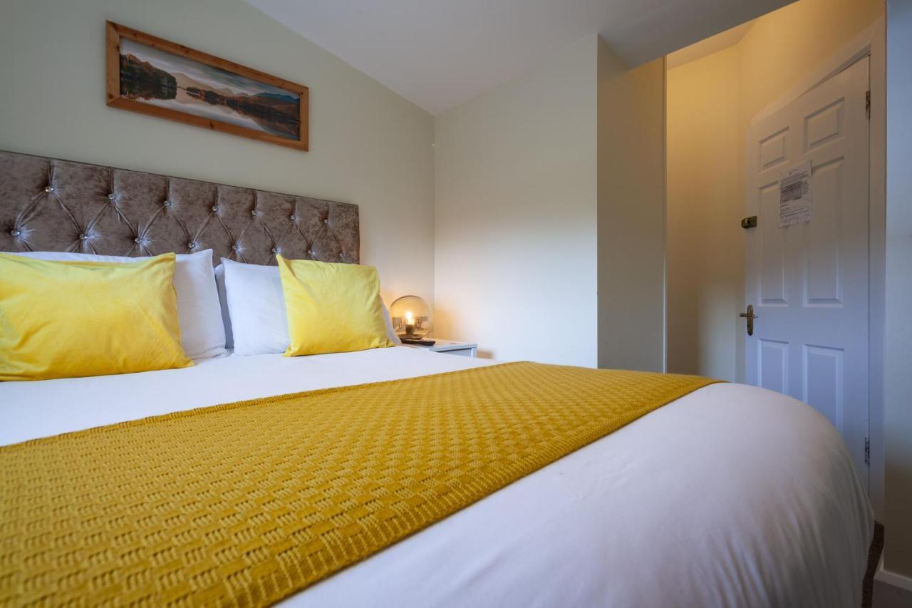 The Waterfront (Adults Only) Hotel Dingle Bagian luar foto